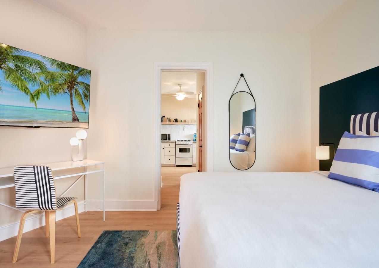 Pantera Rosa Hotel Miami Beach Bagian luar foto